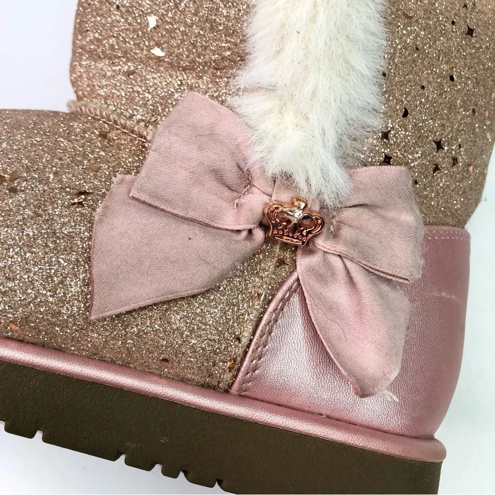 Juicy Couture Windsor faux fur lined boots gold pink glitter sparkle size 4